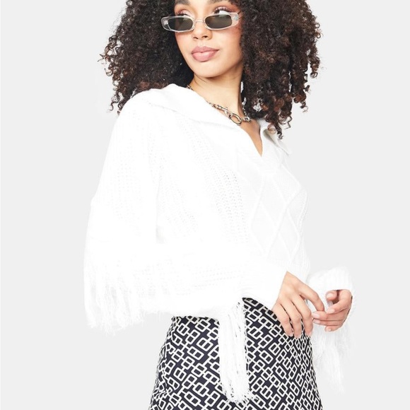 Fringe Cable-knit Sweater - Picture 3 of 4